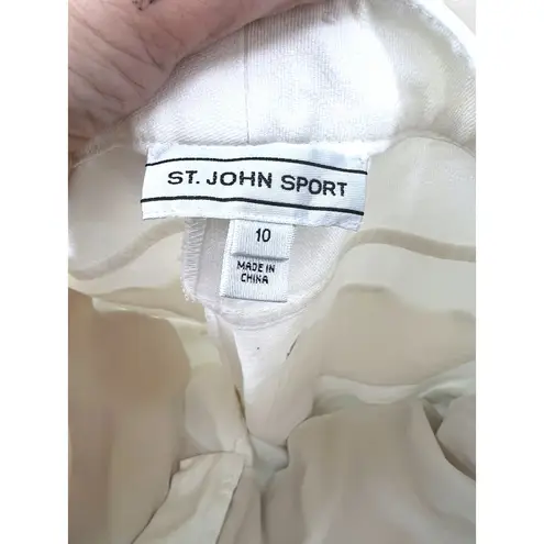 St. John white jeans 10 Sport Pants black applique embroidery Straight Leg Women