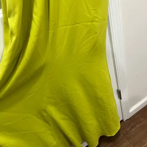 Badgley Mischka Key Lime Gash Gown Size 8 US $660