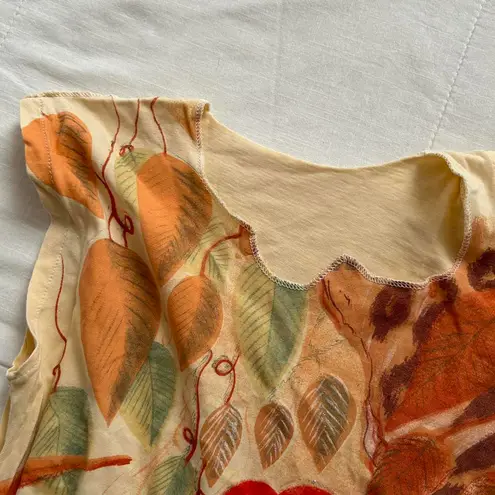 90s euro vintage unique printed cut out sleeve shoulder tee Size small Orange