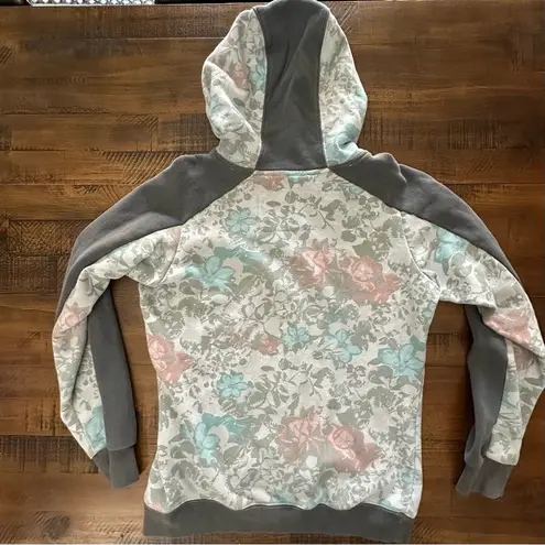 Cabela's Hoodie Womens Small Gray Floral Woodland Hooded Hunting Sweatshirt