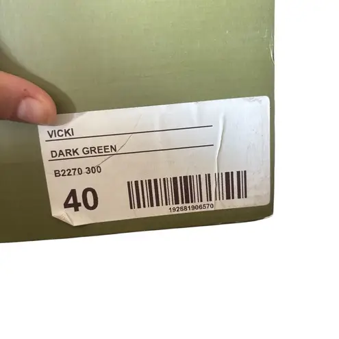 Bueno NWT Women’s Dark Green Vicki Boot- Size 40 (US 10)