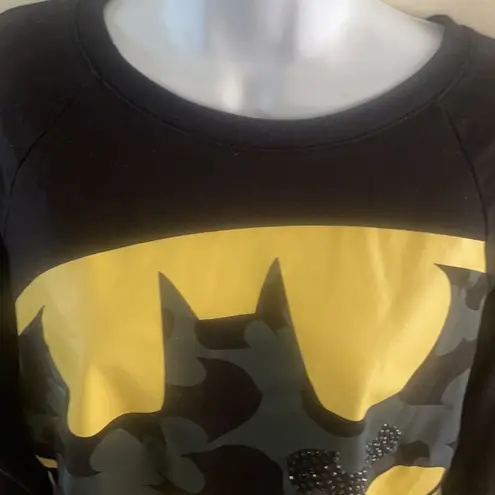DC Comics Women’s Batman sweater black rhinestone graphic size large