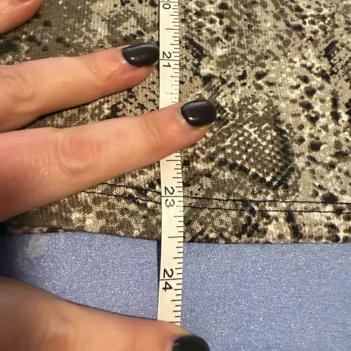 Gibson Gray and White Long Sleeve Blouse