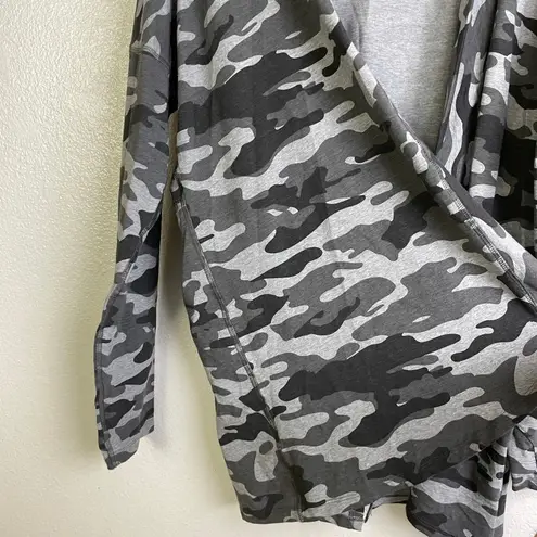 Coolibar Camo Lumaleo Sun Wrap Womens XL Gray Cardigan Open Outdoors Beach NWT