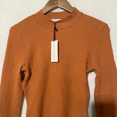 Daydreamer  Shirt Women's Large NWT Thermal Crop Long Sleeve Mock Top Orange