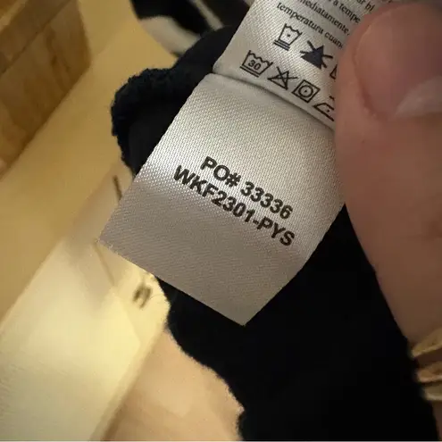 FAHERTY Cotton Sport Jersey Tee Strriped Navy White Size Medium Flared Sleeve Blue