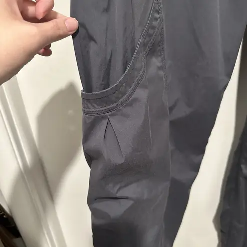 LULULEMON Athletica Dance Pants, Cinched Leg, Deep Pockets Size 8