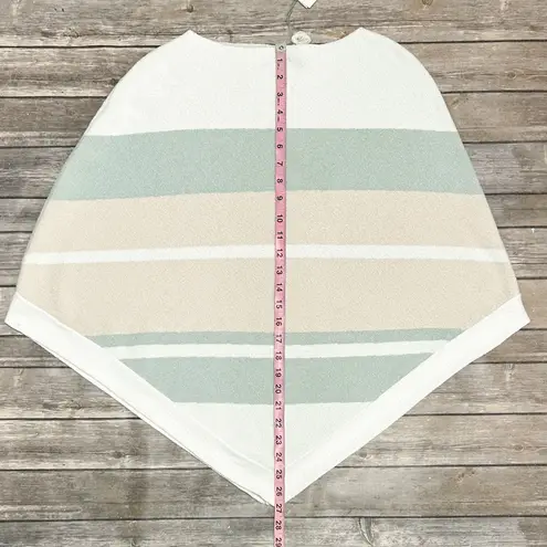 Barefoot Dreams Cozy Chic Ultra Lite Stripe Ocean Breeze Poncho NWT *Staining*