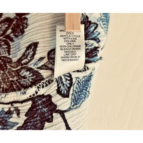 Versona Blouse Size M Off The Shoulder Bell Sleeve Rounded Hem Boho Peasant