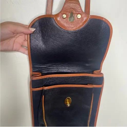 Faigen Australia Vintage 90s Leather Crossbody Bag All Seasons Satchel Two Tone