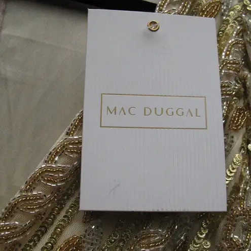 Mac Duggal 5915 Womens Nude Gold SEQUINED V-NECK GOWN Dress WITH CAPE SLEEVES