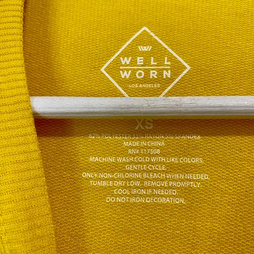 Well Worn Women’s Poderosa Long Sleeve Graphic Sweatshirt Yellow NWT