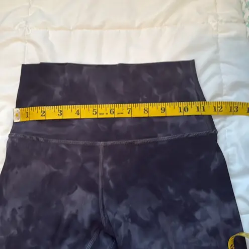 Lululemon  Align Crop 21" Diamond Dye
Diamond Dye Pitch Grey Graphite Grey, Sz 4 - Image 7