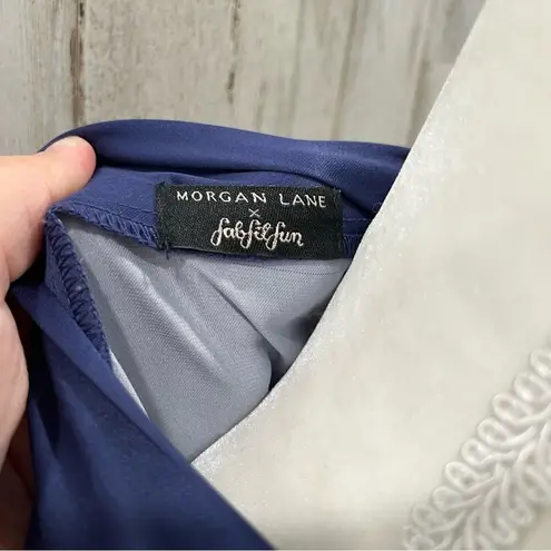 Morgan Lane X FabFitFun Navy Blue Floral Satin Robe S/M
