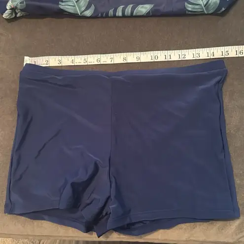 Women’s Navy Floral Tankini Two Piece Swimsuit Boy Short Bottoms Size 8 NEW Blue