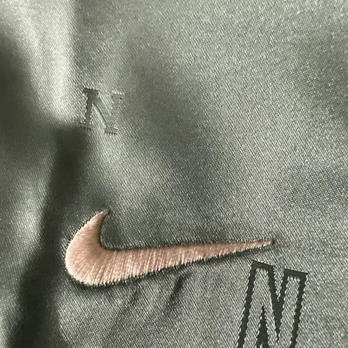 Nike Womens Tennis Shirt Loose Fit Sz M Green Size M