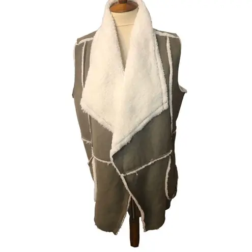 Caslon Faux Sherling & Faux Suede Vest Size L