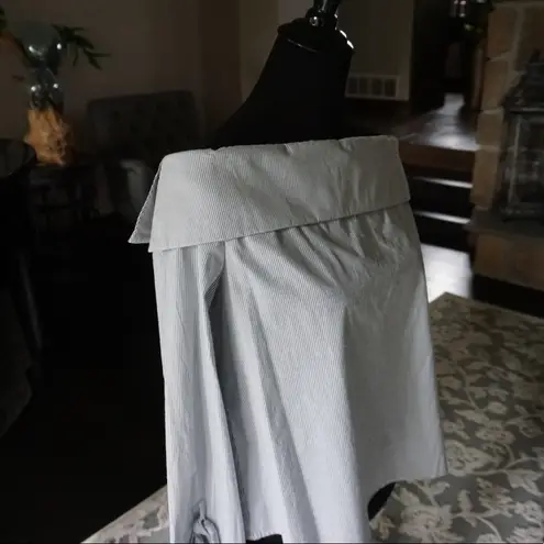 Nytt 5/$20 Striped Off the Shoulder Top