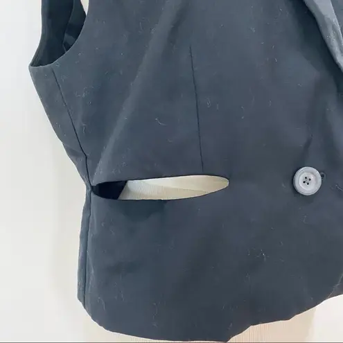 Ports 1961 100% wool and 100% silk lining cut out vest NEW Black Size 12