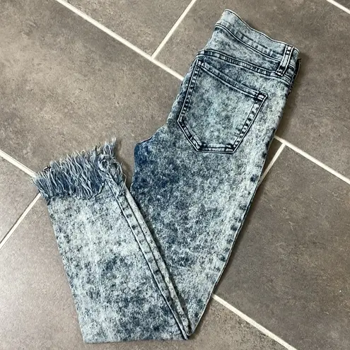 Free People  Great Heights Frayed Skinny Jeans size 27