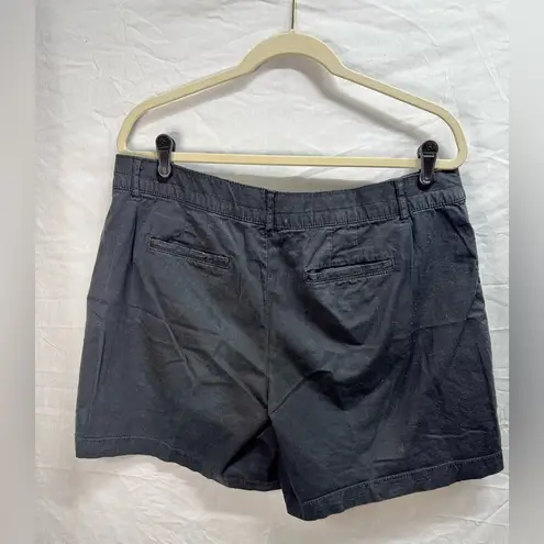 intro. | Women’s Flat Front Comfort Waist Cotton Black Shorts | Size 14