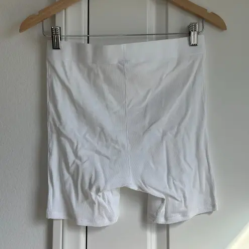 SKIMS Cotton Rib Boxer in Snow, Size Medium