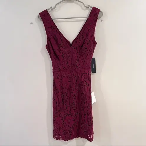 Lulus NWT  Nevaeh Burgundy Lace Cutout Sleeveless Mini‎ Dress SMALL