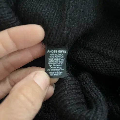 Andes Gifts Alpaca/Acrylic Black poncho Size undefined