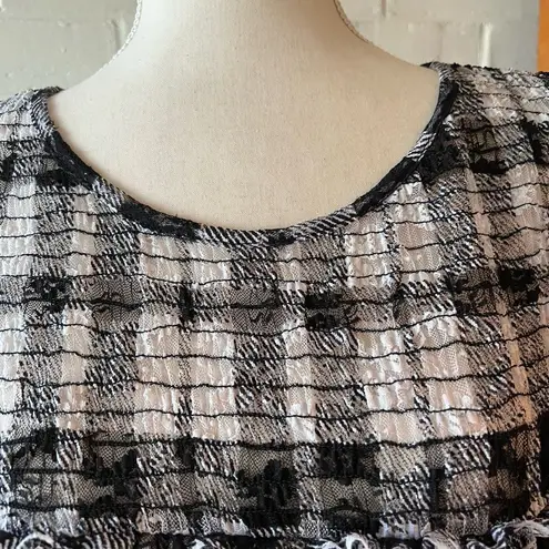 Time And Tru  black and white lace blouse size XL like new!