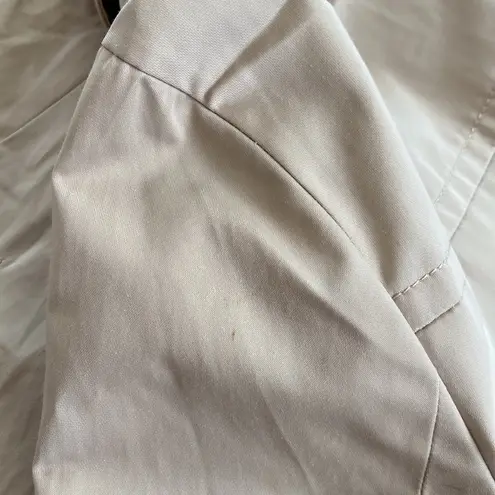 Ellen Tracy Short Trench Coat Size Large NWT