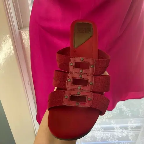 Mootsies Tootsies Red Women's Sandals buckle detail approx 9