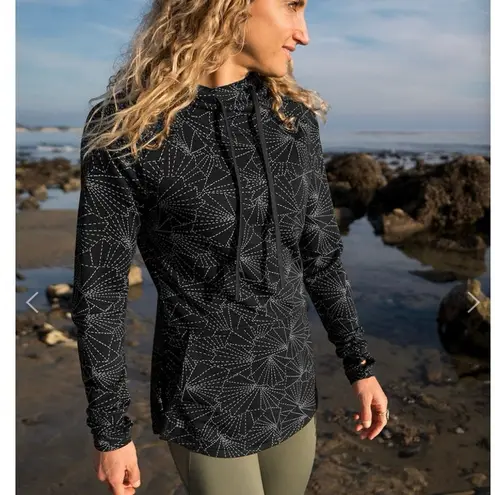 Title Nine Size S Manresa Hoodie Sashiko Print Black Athleisure Pullover