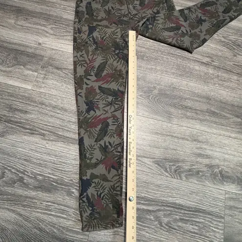 Hudson Krista Super Skinny Jeans Size 32 Floral Print Olive Green Casual Jeans