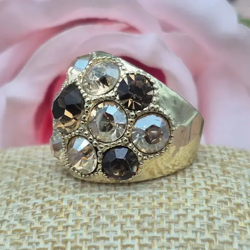 None Gold Tone & Crystal Statement Cocktail Ring Fashion Bling Size 7 Mint