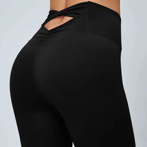 Berlook Black Cut Out Leggings 24” Size M