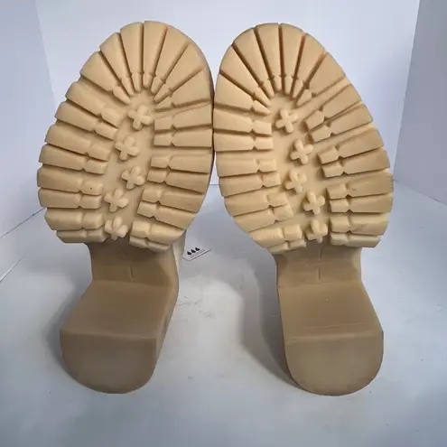 Dolce Vita Beige Leather Chelsea Lug Sole Block Heel Ankle Boots Size 8