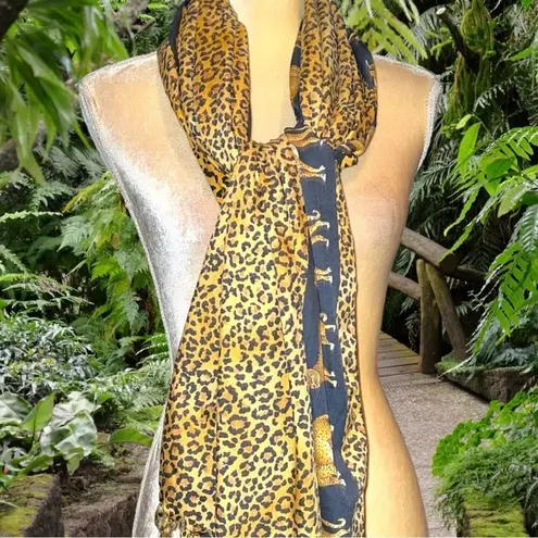 Rima brand awesome cheetah print large scarf! New Black