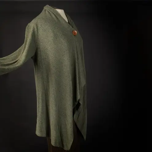 Bobeau Long Sleeve Asymmetric cowl Fly Away; Lagen look Poncho Green M