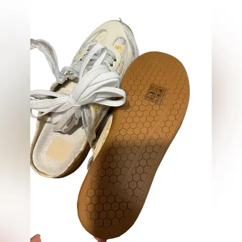 Dolce Vita
Women's Notice Slide Mule Sneakers Size 7 Blue