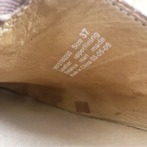 Dansko • Solstice Clogs brown leather button slip-on shoes 37 chunky platform