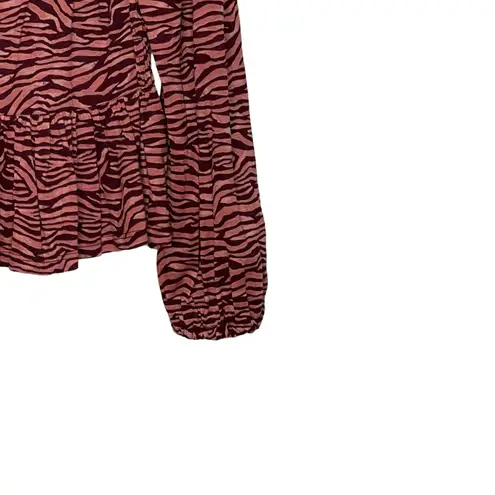 Ann Taylor LOFT Blouse Size Medium Tiger Print Ruffle Bottom Womens Rayon