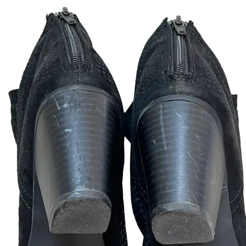 Report Footwear SIZE 7.5 Geometric Shapes Cut Out 2.5" Heel Ankle Booties