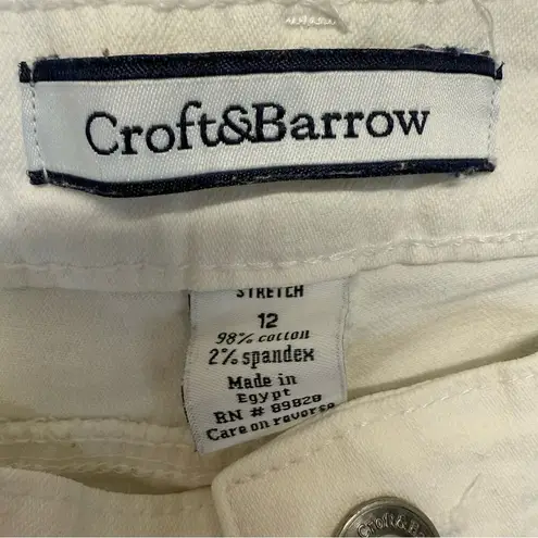 Croft & Barrow  White Cropped Pants Women’s 12 silver stud details high waist