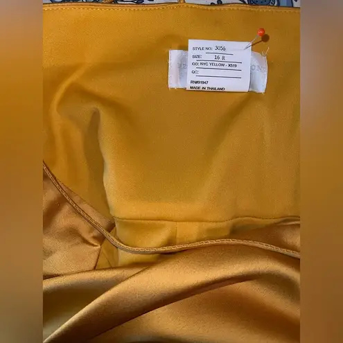 Gorgeous New Dessy Collection NYC Gold Maxi Dress! Size 16