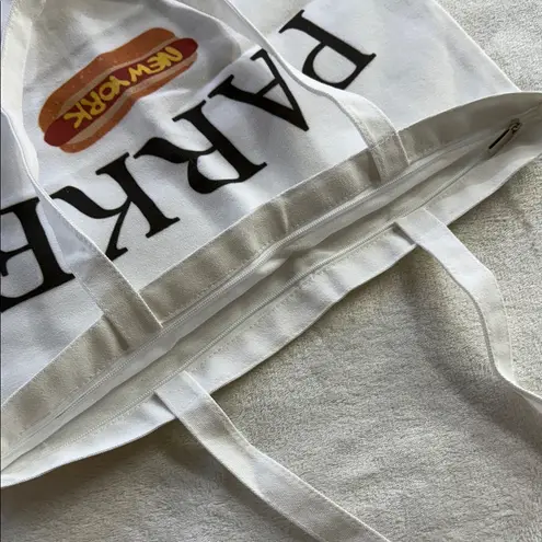 Parke NYC Pop Up Hot Dog Exclusive Canvas Zip Up Tote Bag White