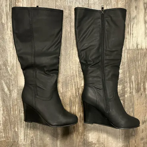 Journee Collection Black Wedge Knee-High Boots Size 8 WC