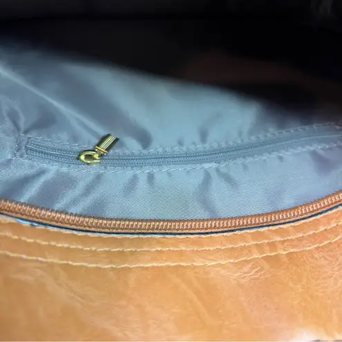 Brown Leather Zip Top Hobo Crossbody w/Guitar Animal Print Strap 12