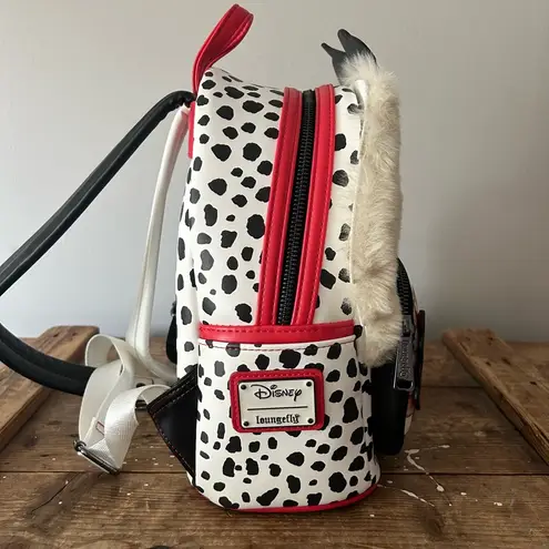 Lounge Fly NWT  Disney Villains Scene 101 Dalmatians Cruella Mini Backpack New