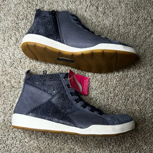 Comfortiva Lupine High Top Sneaker Multi Textured Suede Blue Sneakers NEW Sz 7.5