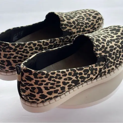 Clarks Cloud Steppers Loafer Shoes Womens Black/Tan Leopard Print Slip On S